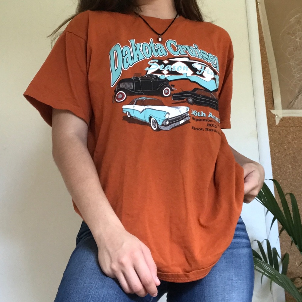 Vintage looking graphic tee